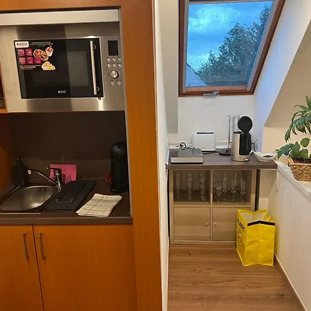 Klidné U Prahy * Sluhy